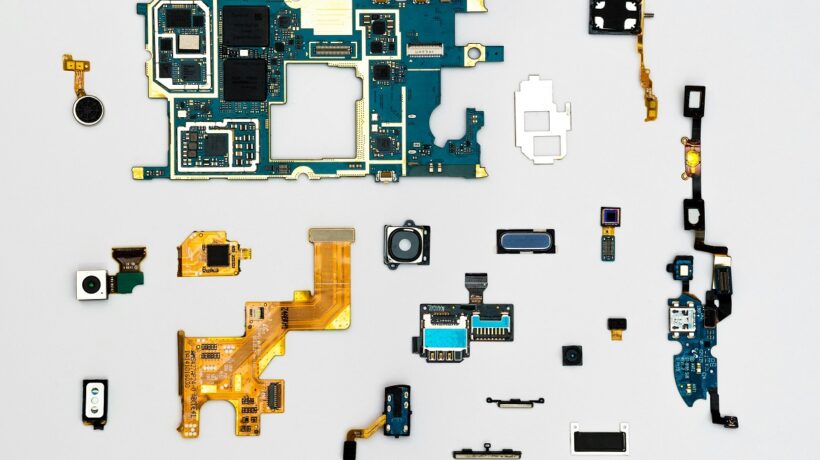 AI w nauczaniu przedmiotów zawodowych: symulacje, procedury i analiza