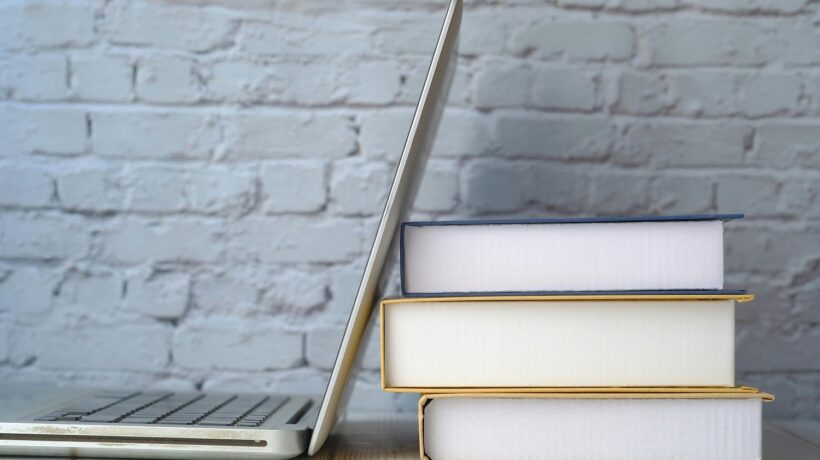 Jak szkoła powinna reagować na plagiat i prace pisane przez AI?