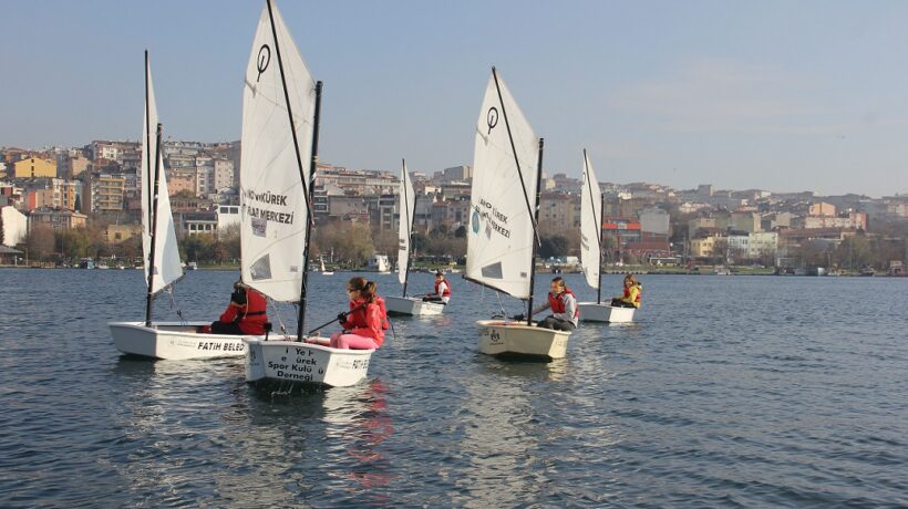 Sport w Warszawie za darmo – otwarte boiska, baseny i darmowe aktywności dla studenta